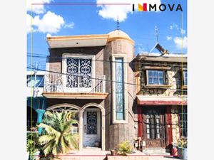 Casa en Venta en Constituyentes de Queretaro Sector 6 San Nicolás de los Garza