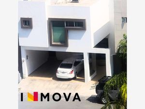 Casa en Venta en Colinas del Valle Monterrey