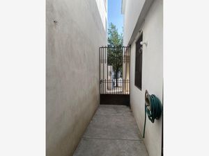 Casa en Renta en Las Lomas García