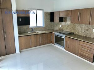 Casa en Venta en Las Lomas Residencial Alvarado