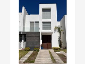 Casa en Venta en Residencial el Refugio Querétaro