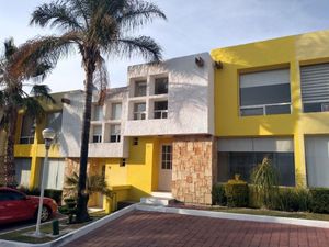 Casa en Renta en Los Olvera Corregidora
