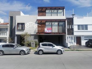 Casa en Venta en La Cima Zapopan