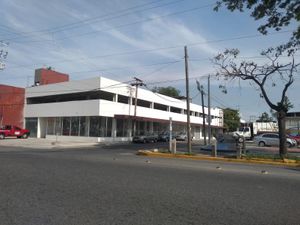Edificio en Renta en Gil y Sáenz (El Águila) Centro