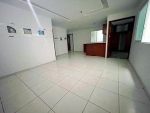 Edificio en Venta en Mayito Centro