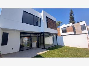 Casa en Venta en Lomas de Atzingo Cuernavaca