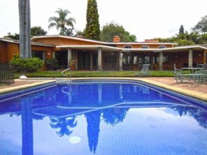 Casa en Venta en Los Limoneros Cuernavaca