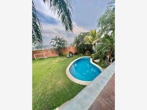 Casa en Venta en Burgos Bugambilias Temixco