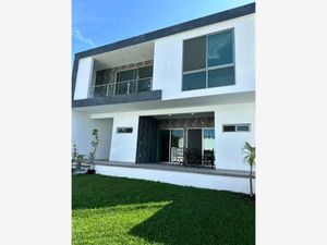 Casa en Venta en Burgos Temixco