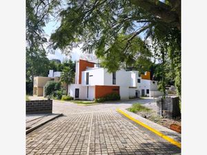 Casa en Venta en Santa Maria Ahuacatitlan Cuernavaca