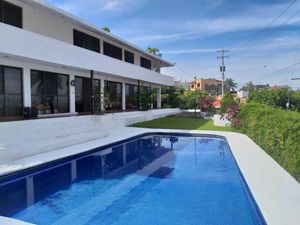 Casa en Venta en Burgos Temixco