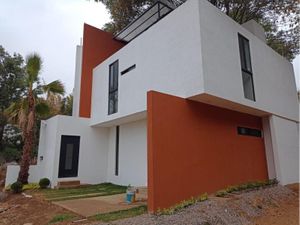 Casa en Venta en Santa Maria Ahuacatitlan Cuernavaca