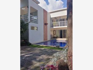 Casa en Venta en Lomas de Tzompantle Cuernavaca