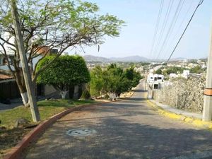 Terreno en Venta en Burgos Bugambilias Temixco