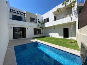 Casa en Venta en Bosques de Palmira Cuernavaca