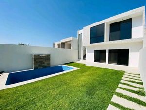 Casa en Venta en Burgos Bugambilias Temixco