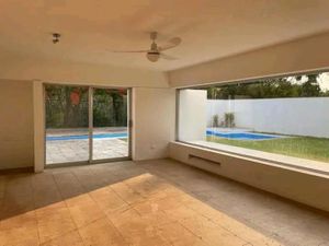 Casa en Venta en Colinas de Santa Fe Xochitepec