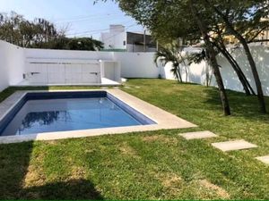 Casa en Venta en Burgos Bugambilias Temixco