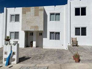 Casa en Venta en Jardines de Villas de Santiago Querétaro