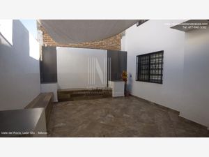 Casa en Venta en Valle del Rocio León