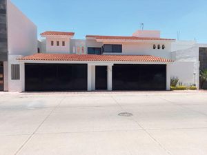 Casa en Renta en Hacienda Santa Fe León