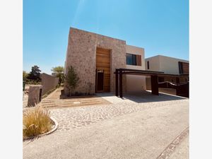 Casa en Venta en Altozano el Nuevo Querétaro Querétaro