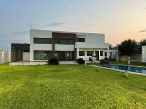 CASA/QUINTA EN VENTA  Fracc. Portal de Zyazua