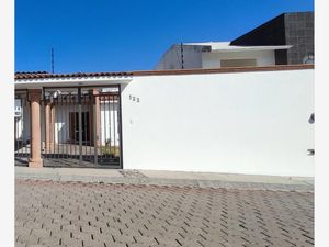 Casa en Venta en Pedregal de Vista Hermosa Querétaro