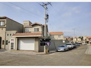 Casa en renta en Parque amistad 1, Otay Vista, Tijuana, Baja California,  22450.