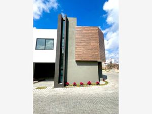 Casa en Venta en Nuevo León Cuautlancingo