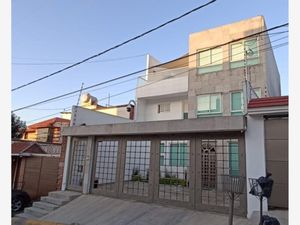 Casa en Venta en Jardines Bellavista Tlalnepantla de Baz