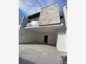 Casa en Venta en Lomas del vergel Monterrey