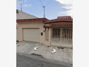 Casa en Venta en Las Puentes Sector 1 San Nicolás de los Garza