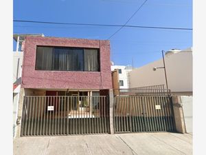 Casa en Venta en Jardines de la Hacienda Querétaro