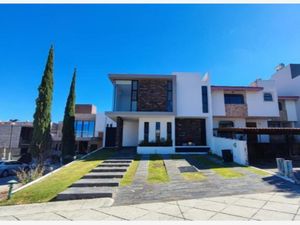 Casa en venta en Cd Bugambilias, Zapopan, Jal., México, 45237. PATIO DE  SERVICIO COMSSIRE GDL., Importadora y Exportadora Difepa SA de CV,  Didáctica Virtual