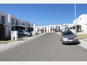 Casa en Renta en Residencial el Refugio Querétaro