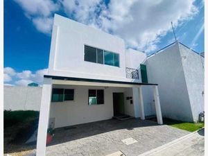 Casa en Venta en Arboledas de Loma Bella Puebla