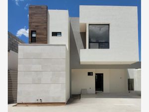 Casa en Venta en Lomas de Lourdes Saltillo