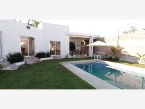 Casa en Venta en San Pedro de los Pinos Xochitepec