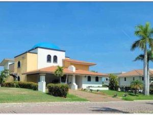 Casa en Venta en Residencial Lagunas de Miralta Altamira