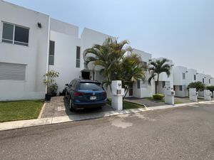 Casa en Venta en Dos Ríos Xochitepec