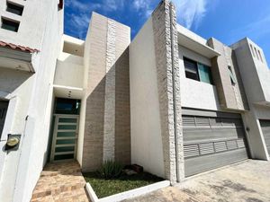 Casa en Venta en Lomas del Sol Alvarado