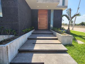 Casa en Venta en Las Olas Residencial Alvarado