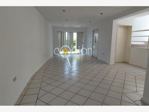 Casa en Renta en Arcos del Sur Puebla