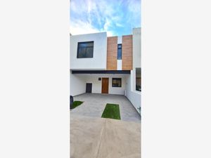 Casa en Venta en Jardines Del Valle Zapopan