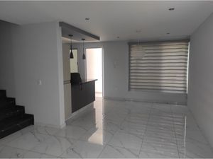 Casa en Venta en Ciudad Granja Zapopan