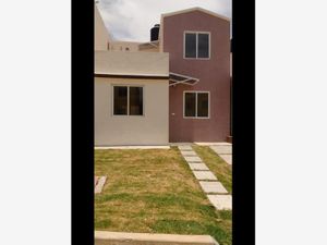 Casa en venta en Camino a tenayo 25, Tlalmanalco de Velazquez, Tlalmanalco,  México, 56700.