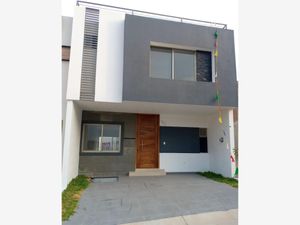 Casa en Venta en Valle Imperial Zapopan