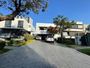 Casa en Venta en Valle Real Zapopan