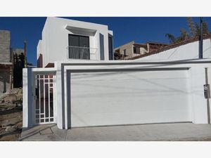 Casa en Venta en Jardines de la Mesa Tijuana